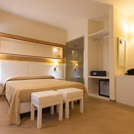 Otel Costazzurra Museum & 4*
