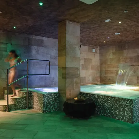 Costazzurra Museum & 4*